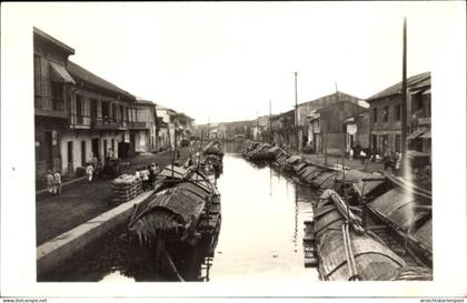 Photo CPA Manila Philippinen, Kanal, Straßenpartie, Boote