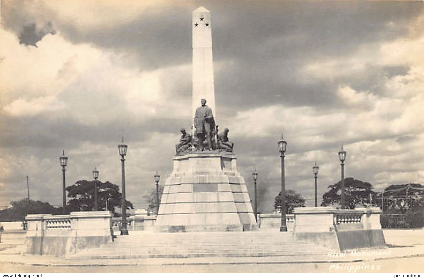 Philippines - MANILA - Rizal Monument - REAL PHOTO