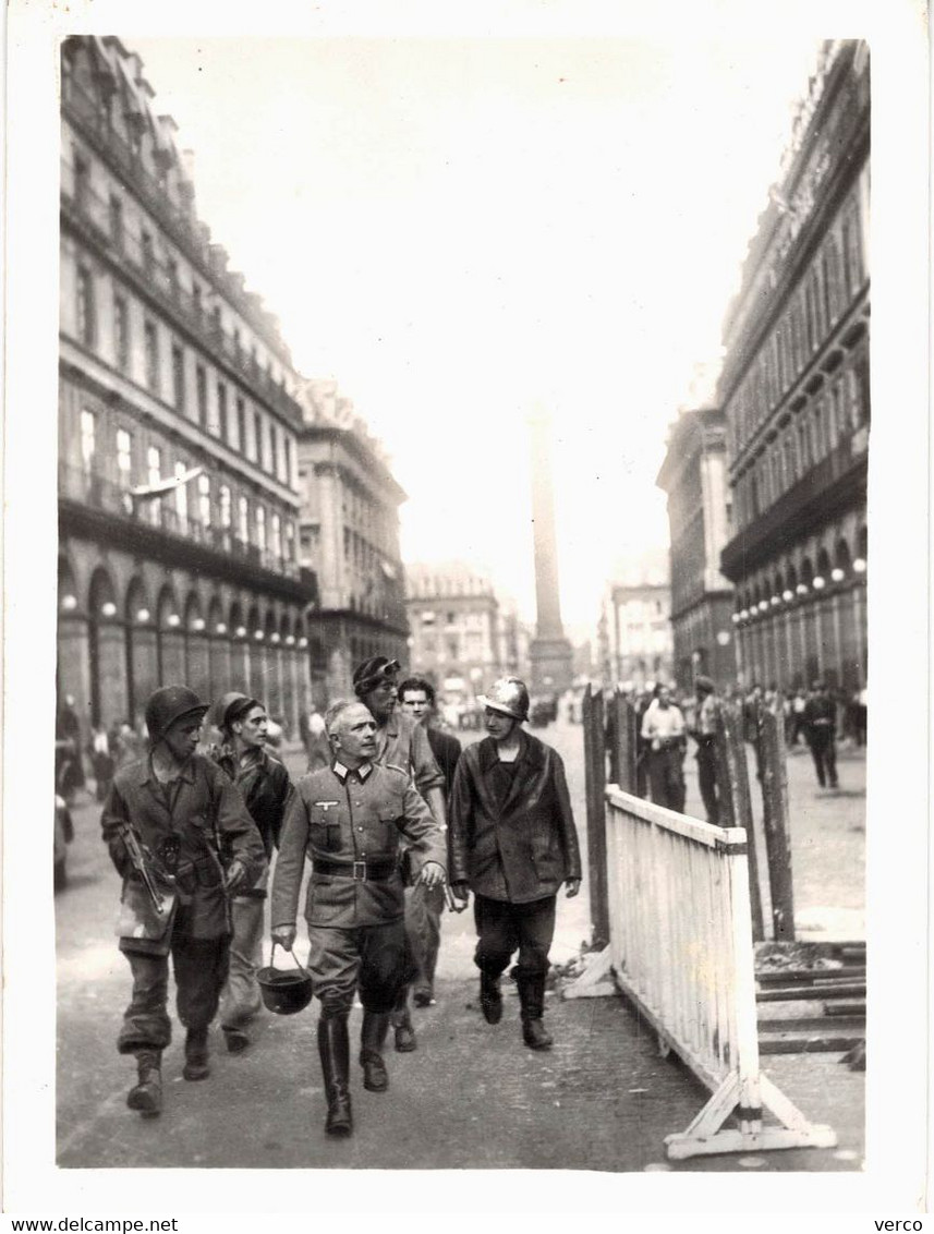 PHOTO  Ancienne  de PARIS - 10 Photos 12x9 cm sur la Libération de PARIS