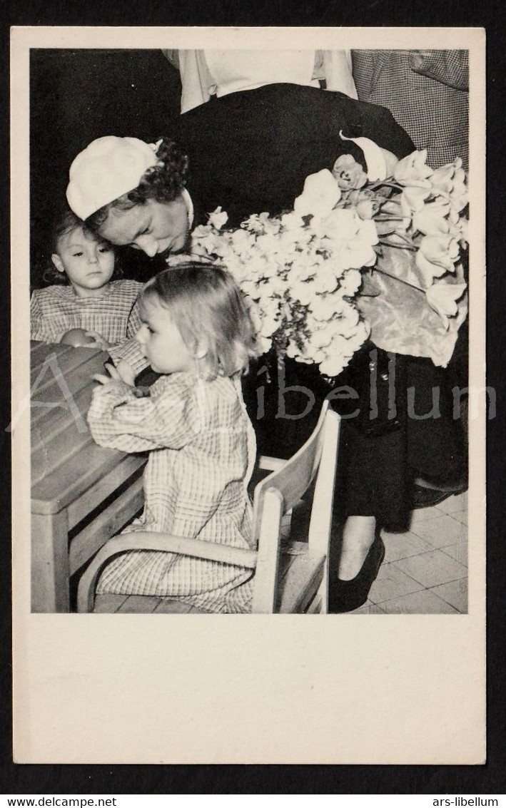 Photo card / ROYALTY / Belgique / België / Princesse Joséphine-Charlotte de Belgique / Les Marolles / 1949