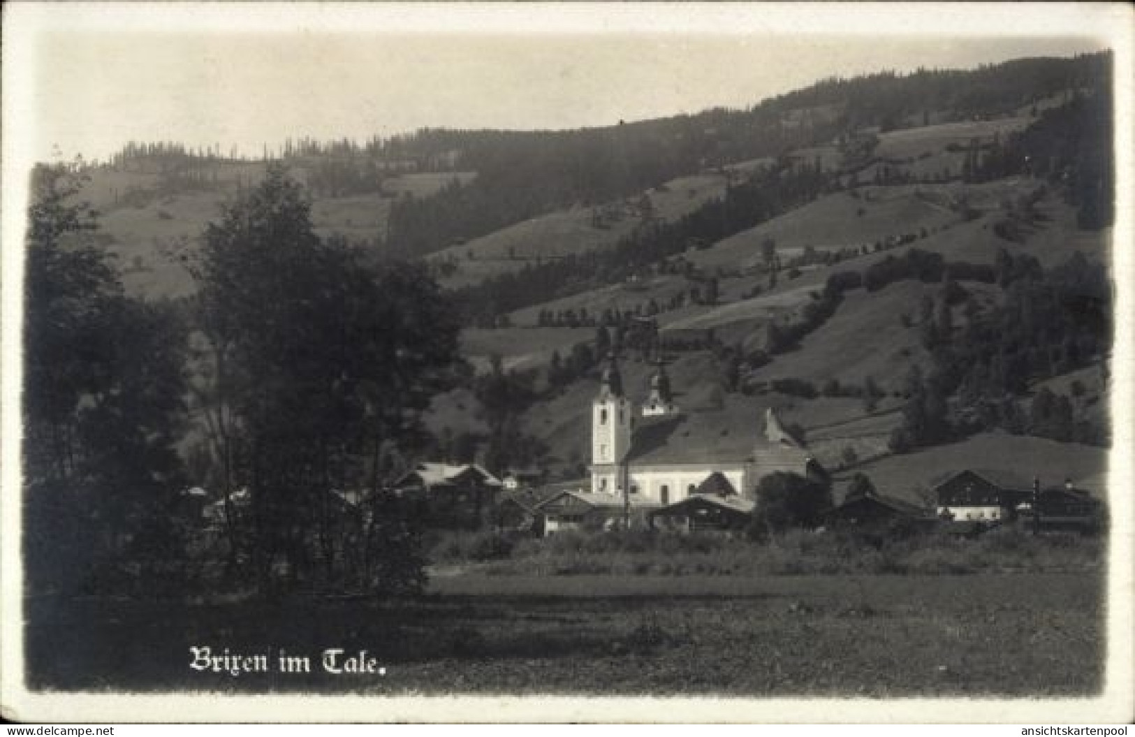 Photo CPA Brixen im Thale Tirol, Gesamtansicht