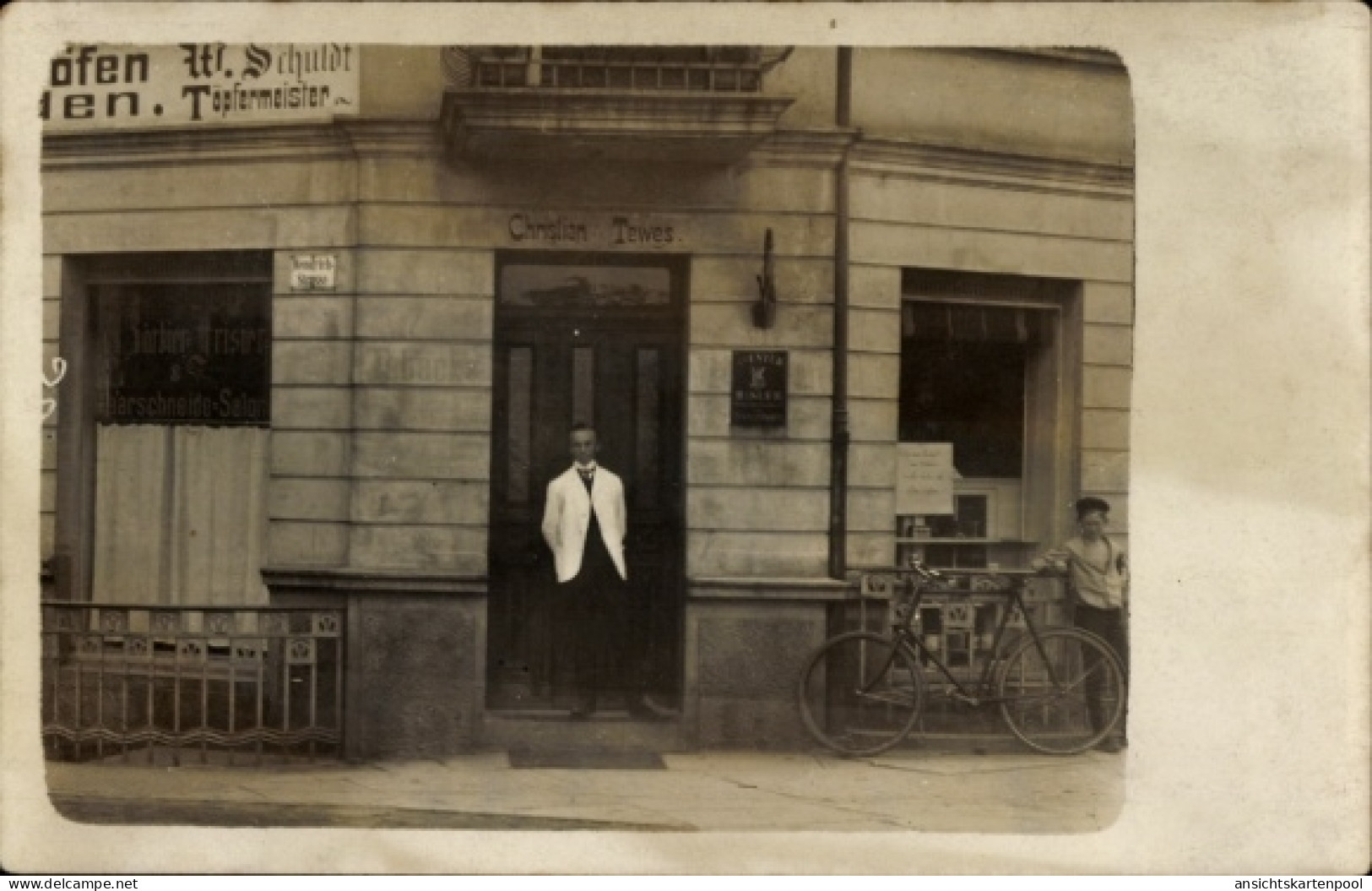 Photo CPA Hamburg Eimsbüttel Eidelstedt, Kieler Straße Ecke Wendrichstraße, Friseur Christian Tewes