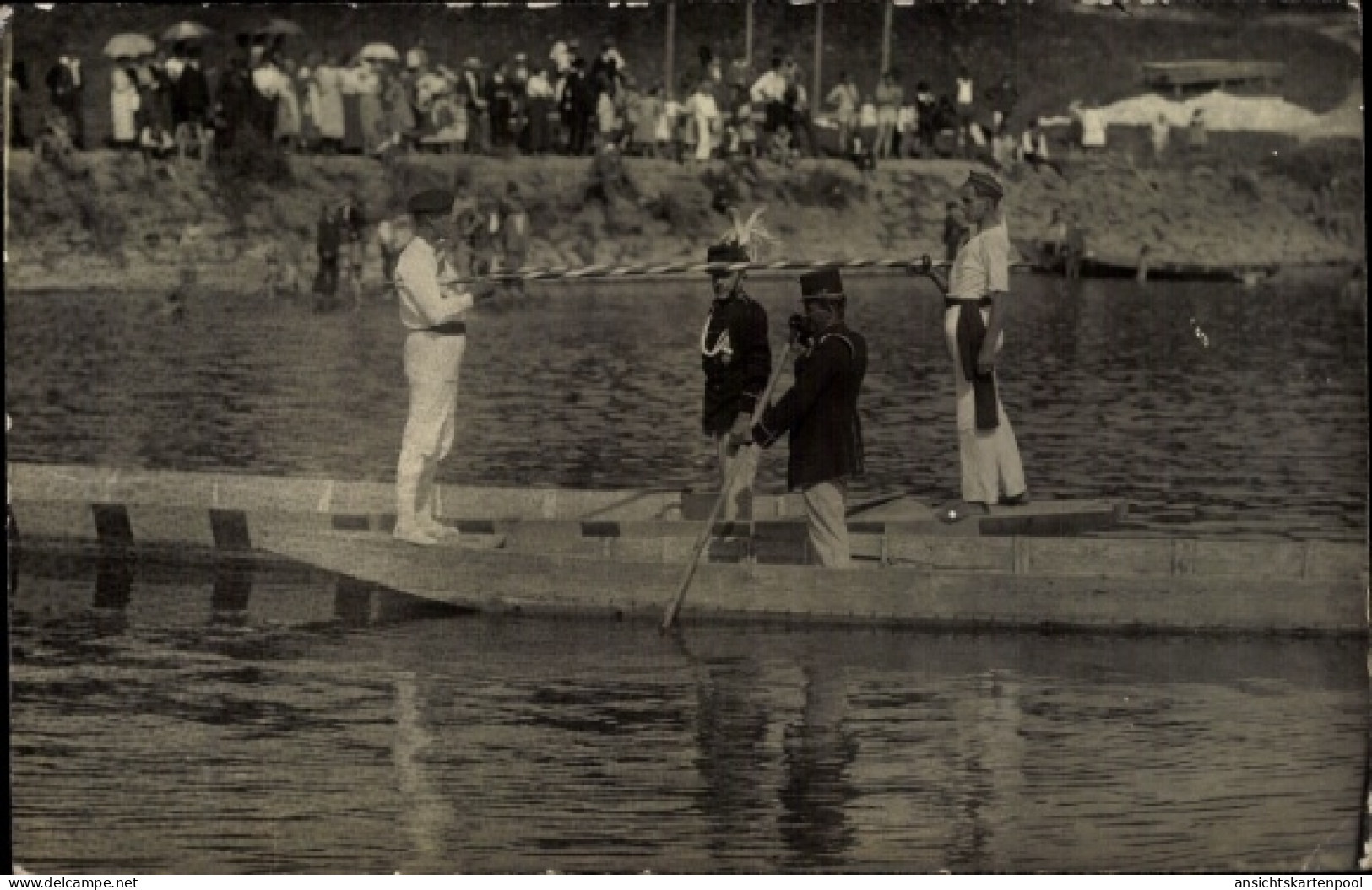 Photo CPA Oberndorf bei Salzburg Österreich, Schifferstechen
