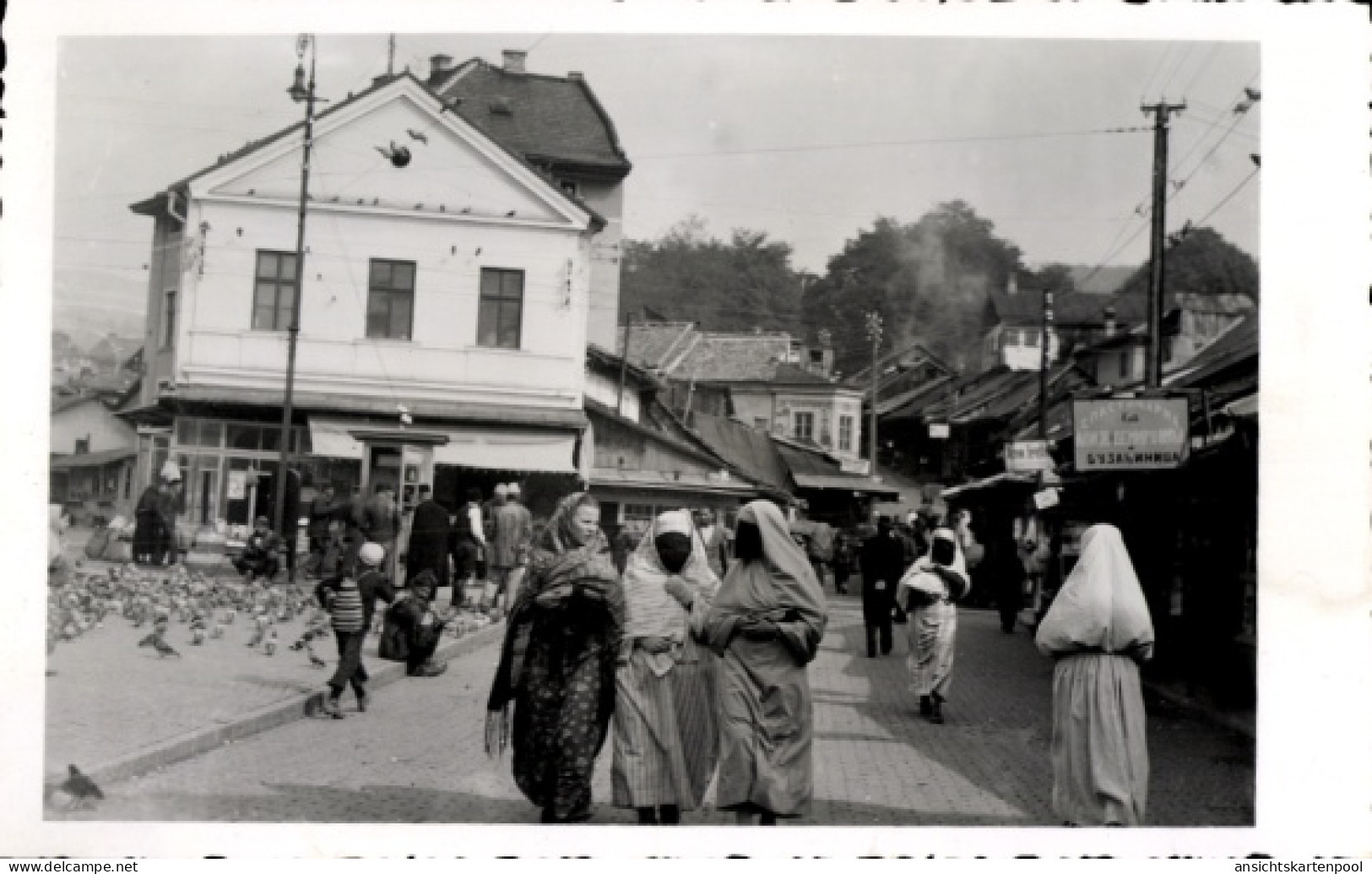 Photo CPA Sarajevo Bosnien Herzegowina, Straße, Passanten