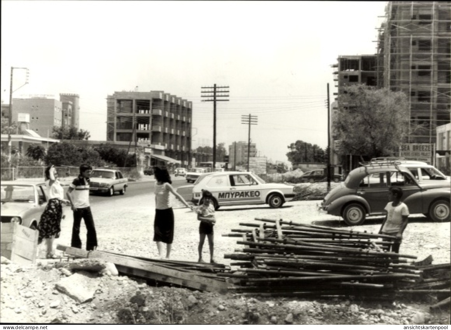 Photo Limassol Zypern, Auto, Kinder, Baustelle