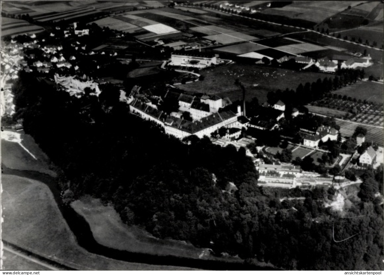 Photo Nötting Geisenfeld in der Hallertau Oberbayern, Fliegeraufnahme