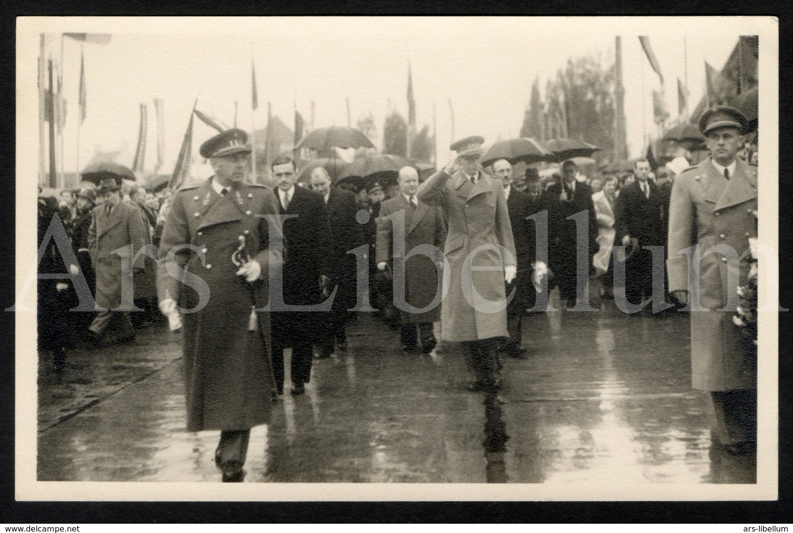 Photo postcard / ROYALTY / België / Belgique / prince Baudouin / prins Boudewijn / Nieuwpoort / 1950 / monument Albert I