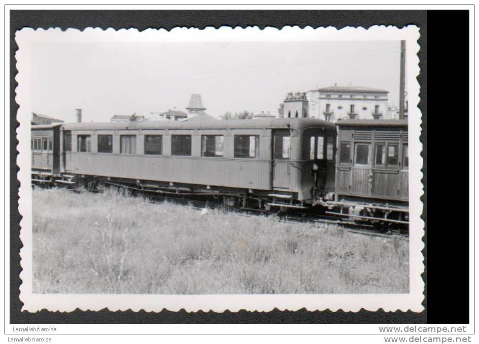 PHOTOGRAPHIE: LIGNE DE OLOT A GERONA