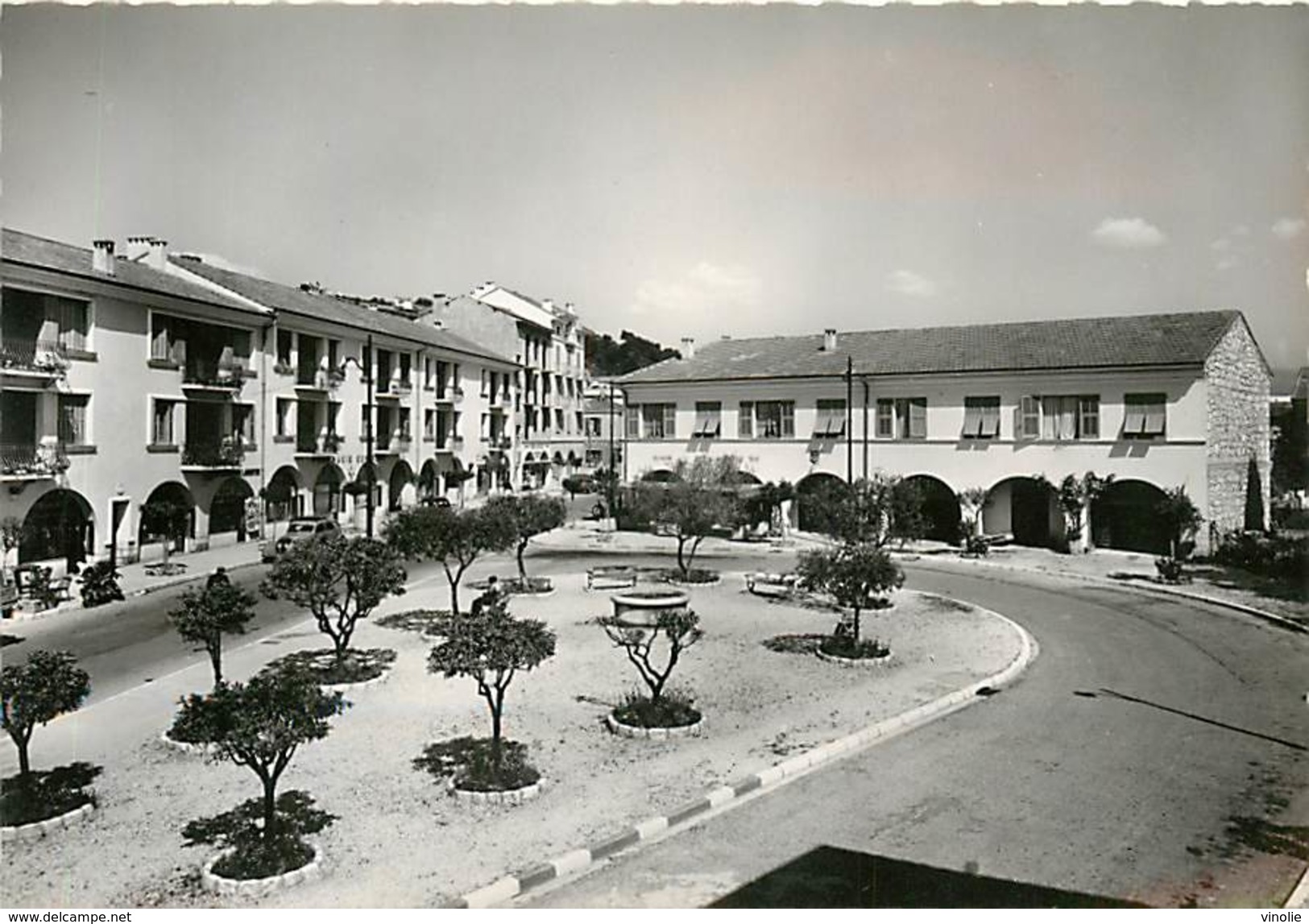 PIE-17-E.734 : SAINT-LAURENT-DU-VAR.