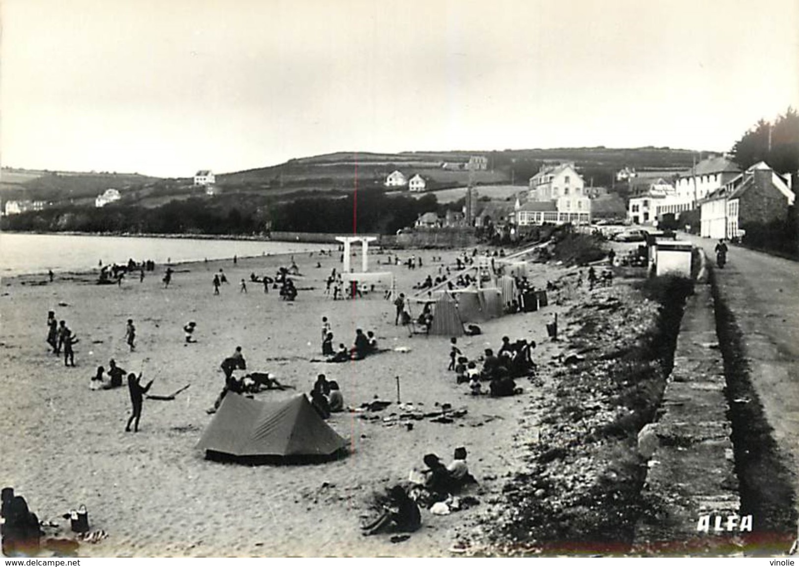 PIE 17-F - 4340 : SAINT-MICHEL-EN-GREVE. PLAGE