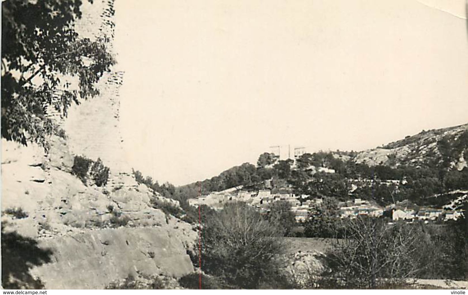 PIE 17-GAN-5720  : MEYRARGUES