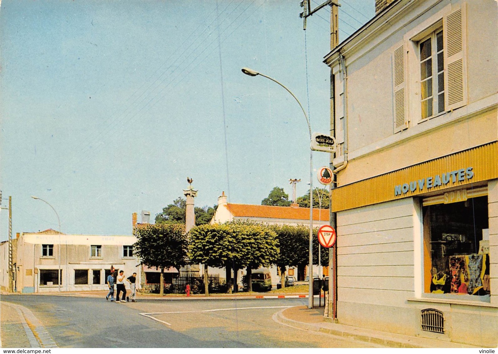 PIE-Z To-19-2541 : SAINT MICHEL EN L'HERM.