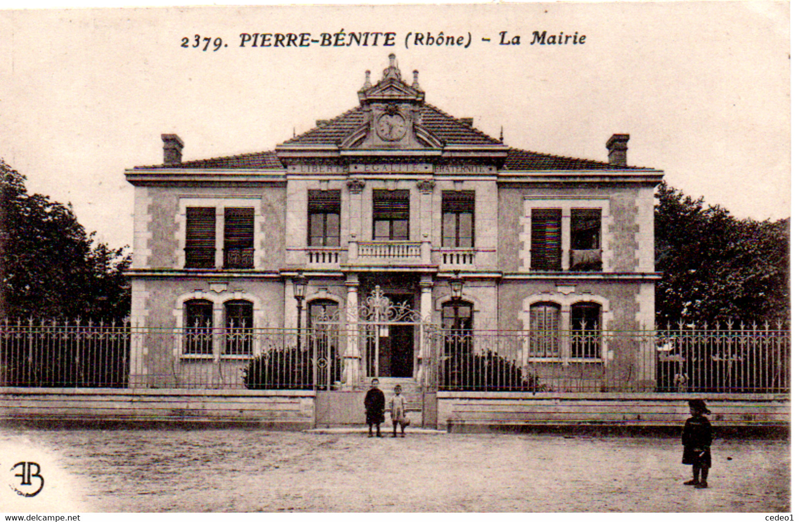 PIERRE BENITE  LA MAIRIE