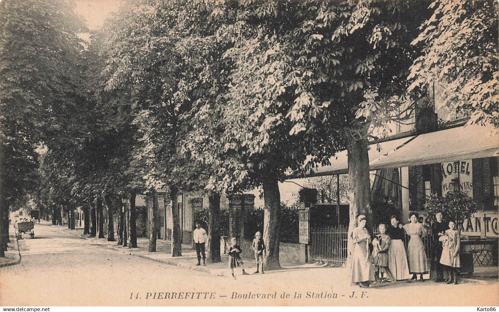 pierrefitte sur seine * boulevard de la station * Hôtel