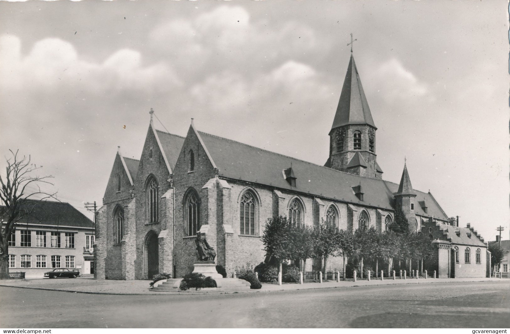 PITTEM  DE KERK     FOTOKAART   2 SCANS