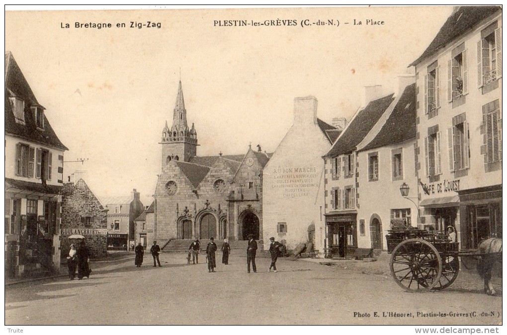 PLESTIN-LES-GREVES LA PLACE ANIMEE
