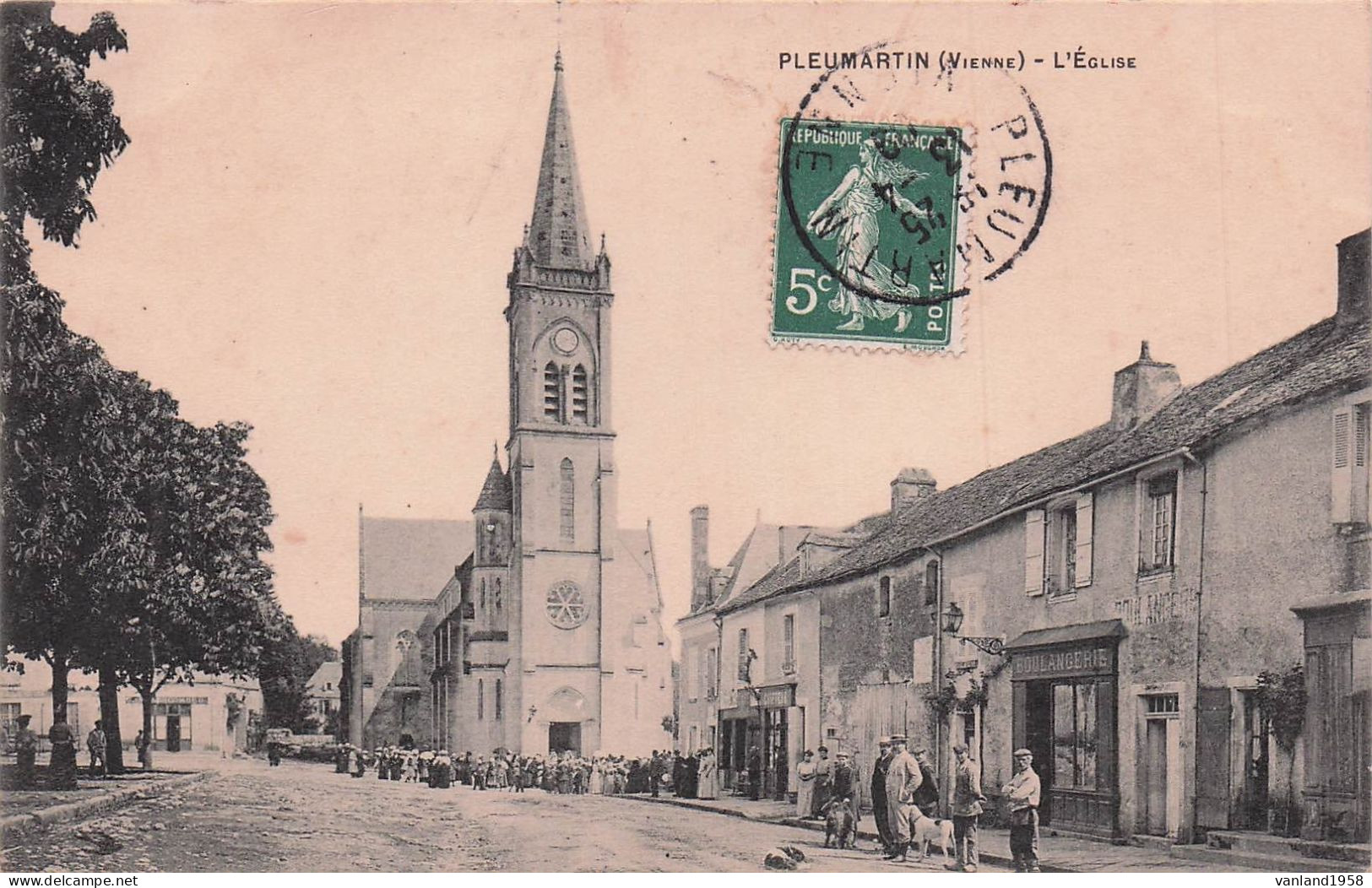 PLEUMARTIN -l'église