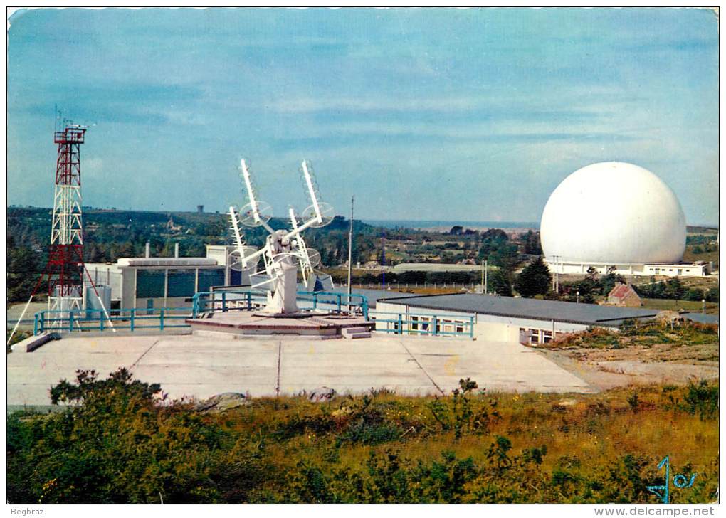 PLEUMEUR BODOU        LE RADOME