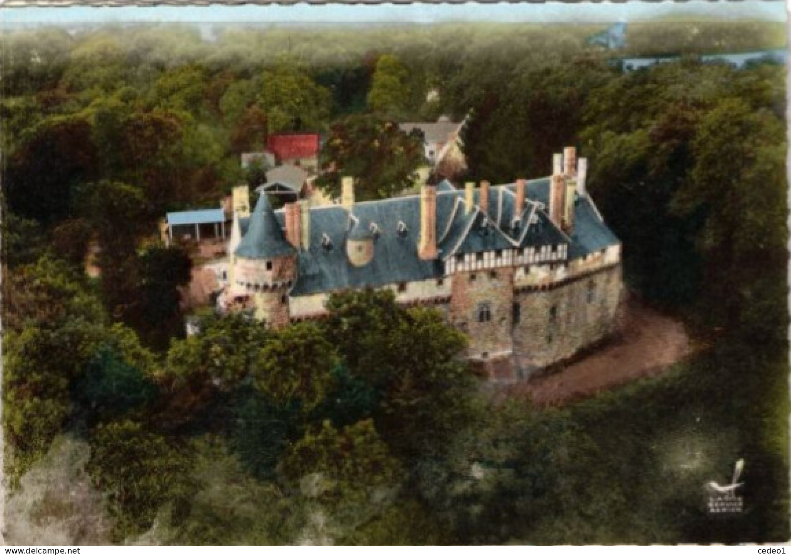 PLOEZAL LE CHATEAU DE LA ROCHE JAGU