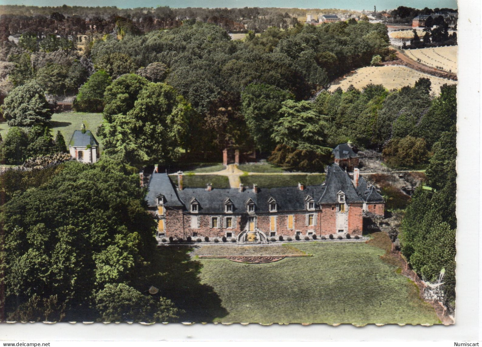 Plouër-sur-Rance belle vue aérienne Château de Plouër