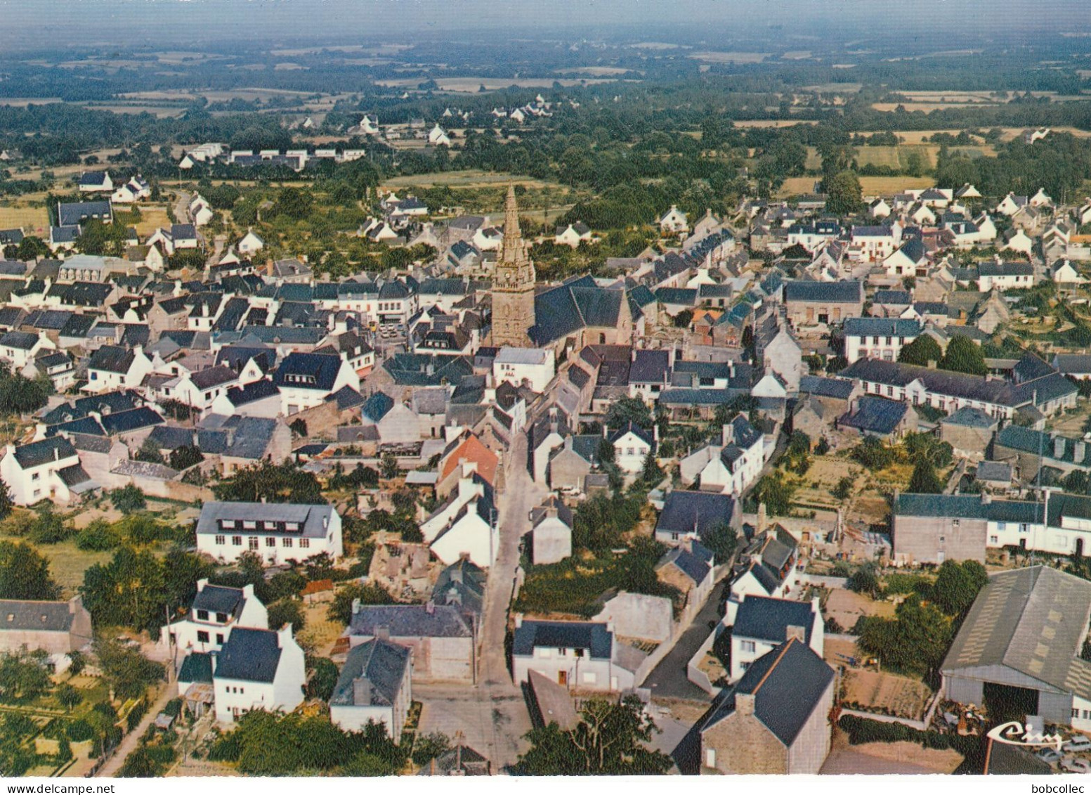 PLUVIGNER (Morbihan): Vue générale aérienne