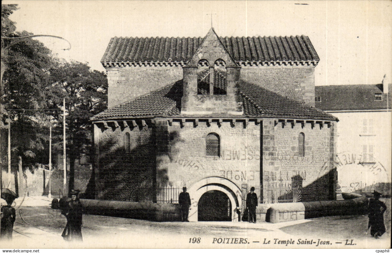 Poitiers CPA Le temple Saint Jean