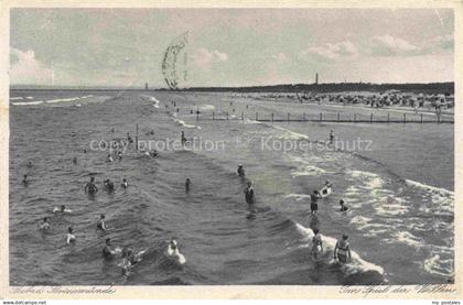 Swinemuende SWINOUJSCIE PL Im Spiel der Wellen Strand