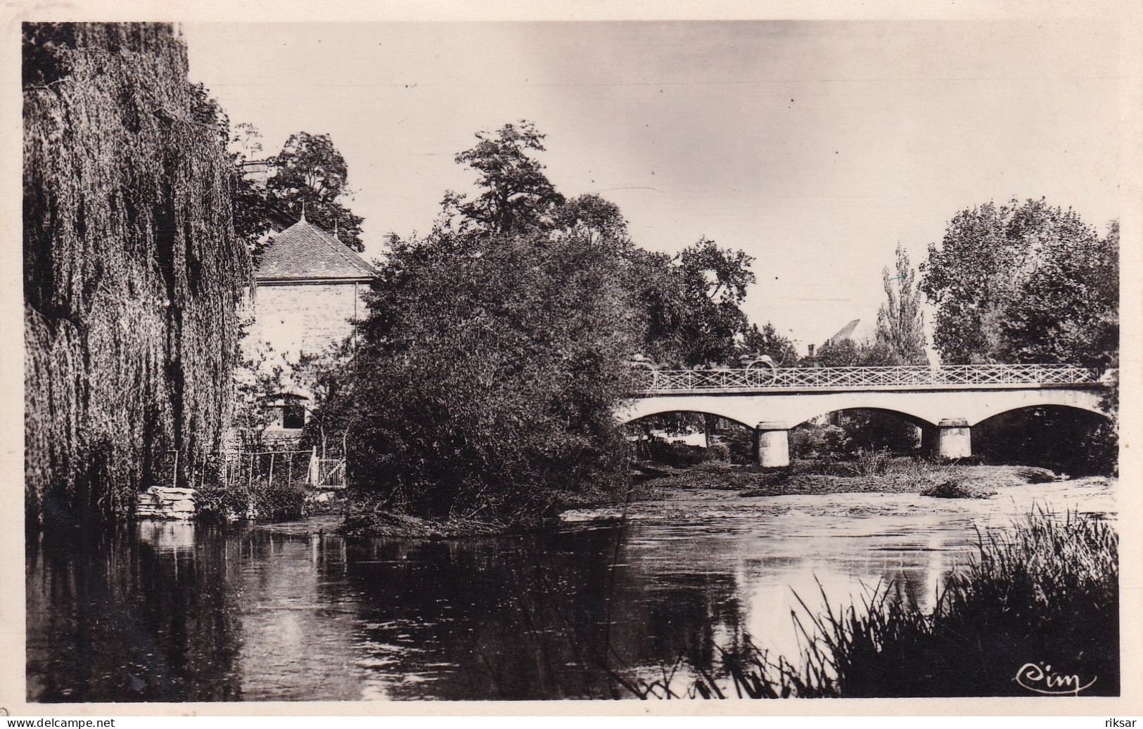PONT DE CHERUY