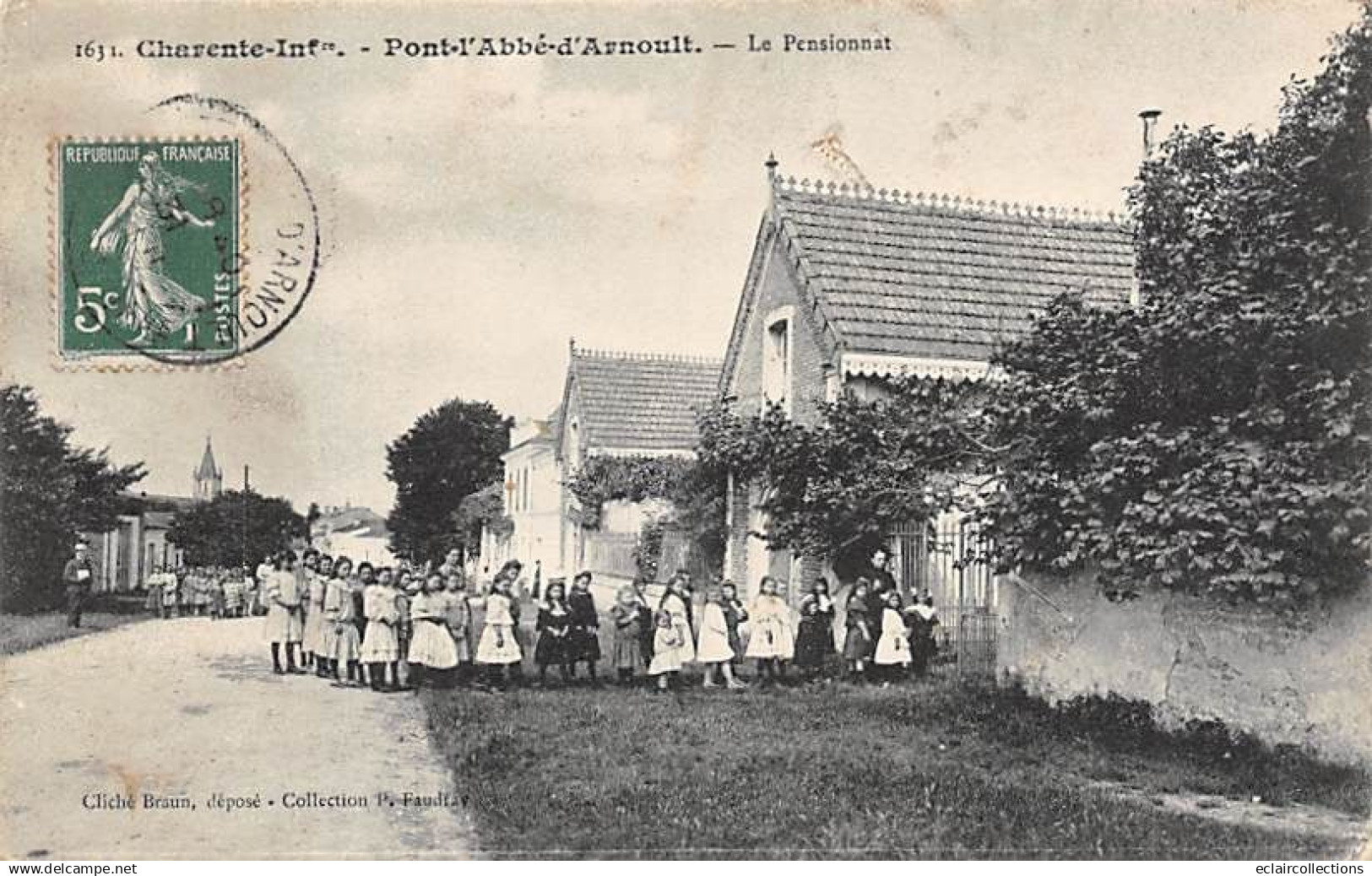 Pont l'Abbé d'Arnoult        17       Le Pensionnat    N° 1631    (voir scan)