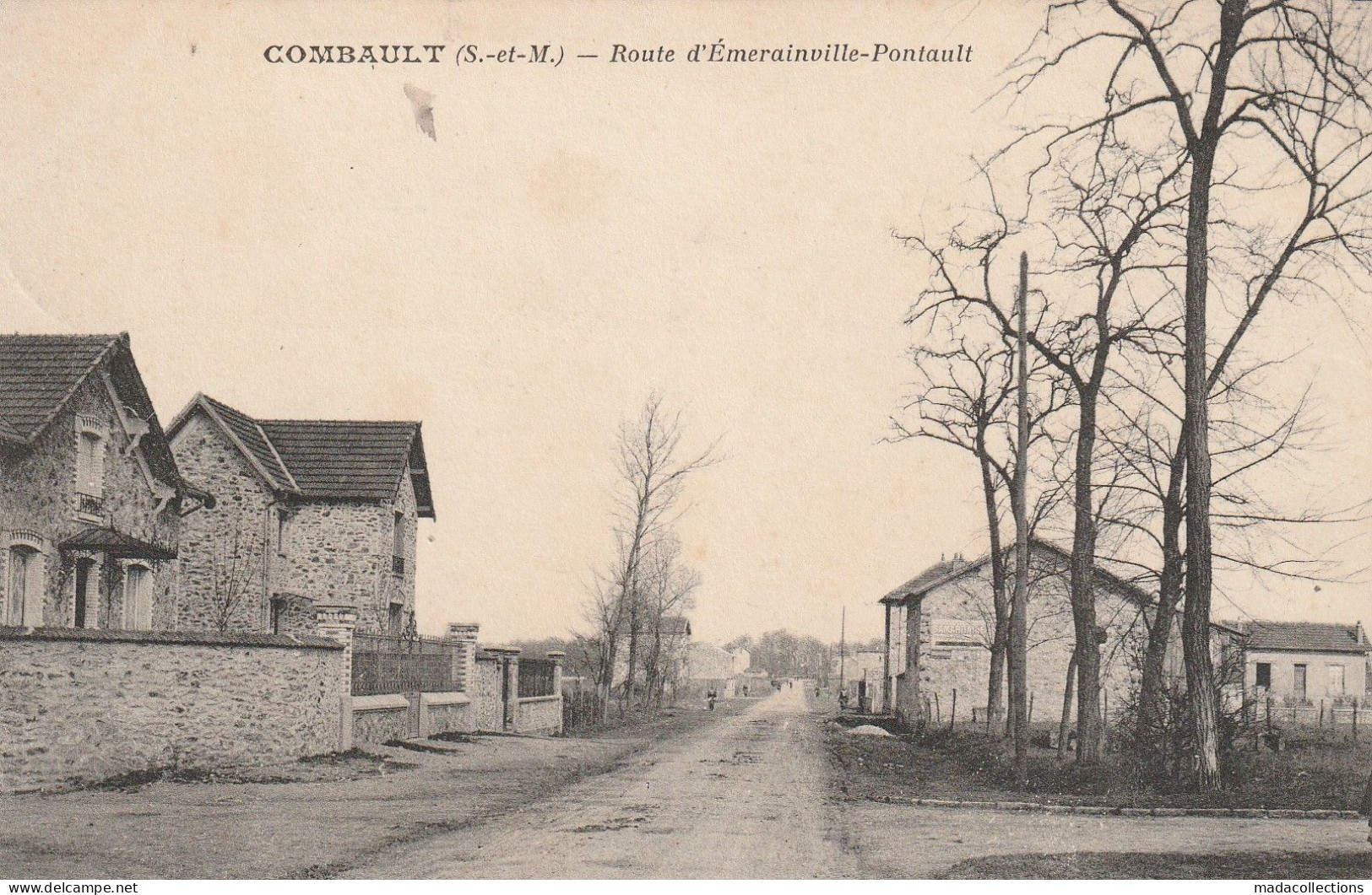Pontault Combault (77 -Seine et Marne) Route d'Emerainville - Pontault