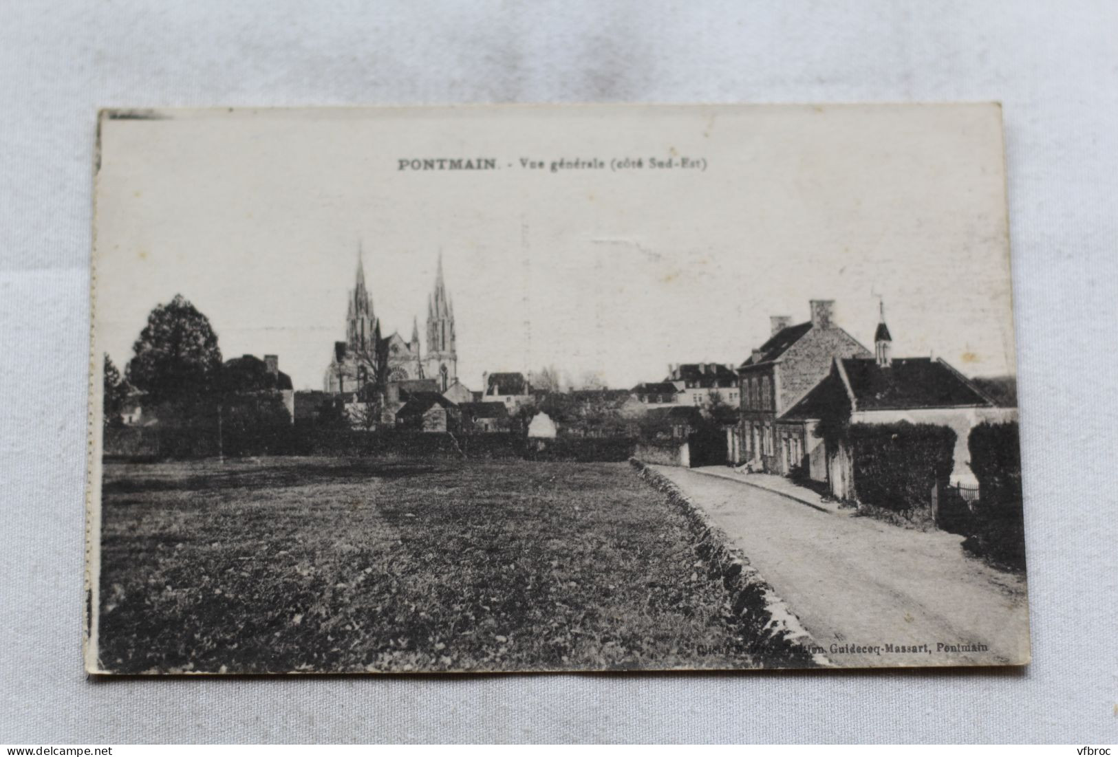 Pontmain, vue générale, côté Sud Est, Mayenne 53