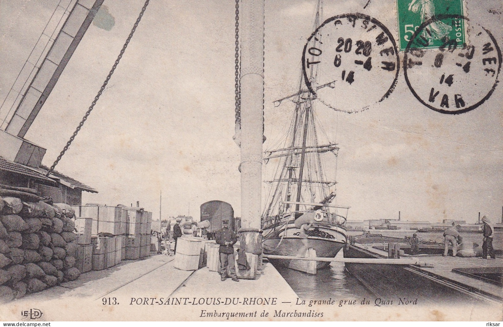 PORT SAINT LOUIS DU RHONE(EMBARQUEMENT DE MARCHANDISES) GRUE