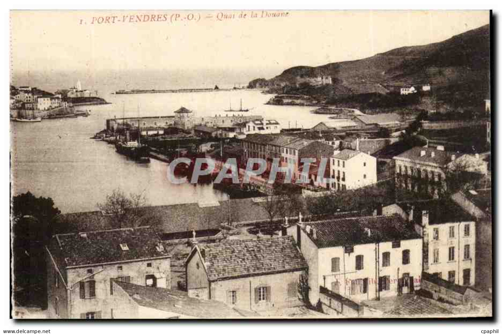 Port VEndres CPA Quai de la Douane