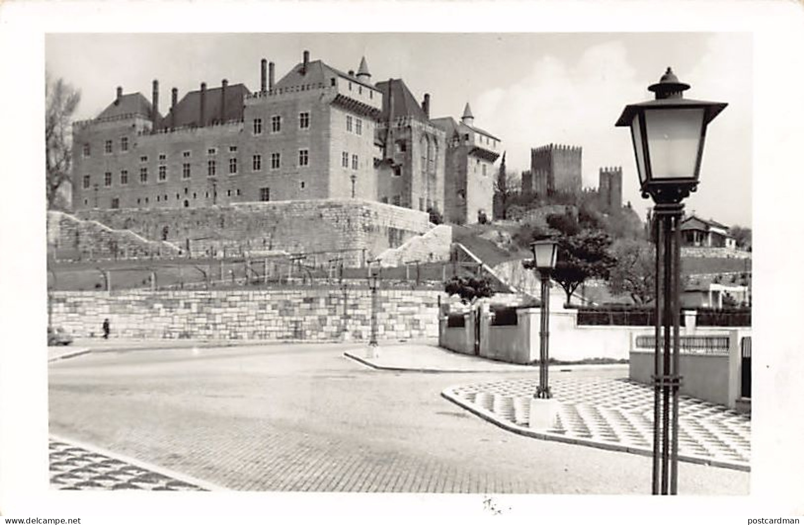 Portugal - GUIMARÃES - Paço dos Duques de Bragança e do Castelo