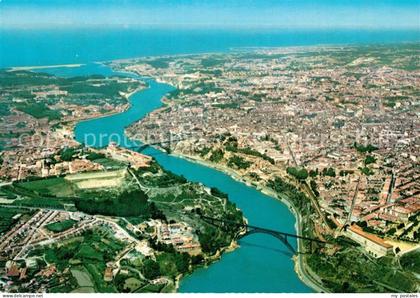 Porto Portugal As 3 pontes sobre o Douro vistas do ar