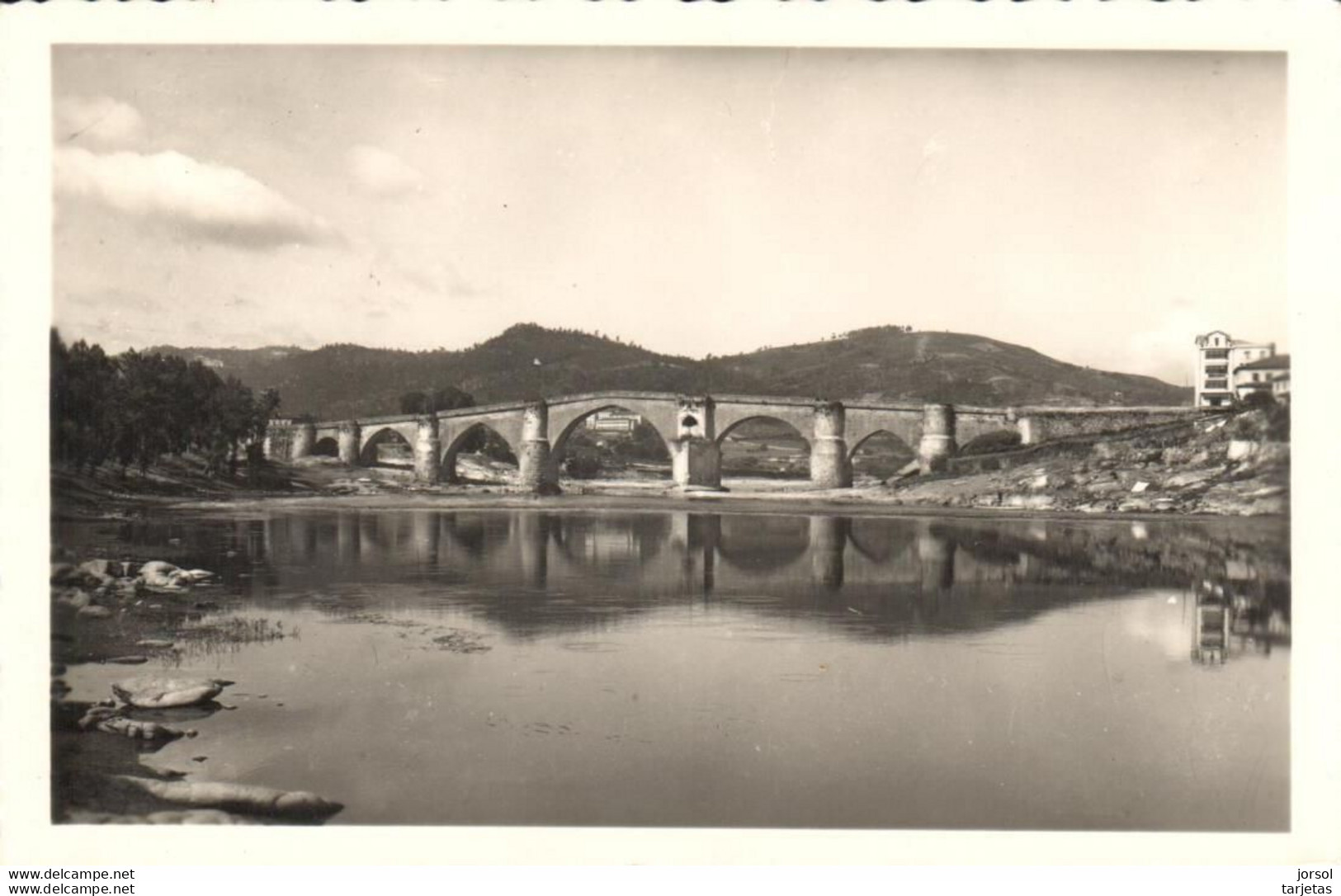 POSTAL   ORENSE  -GALICIA  - PUENTE SOBRE EL RIO MIÑO