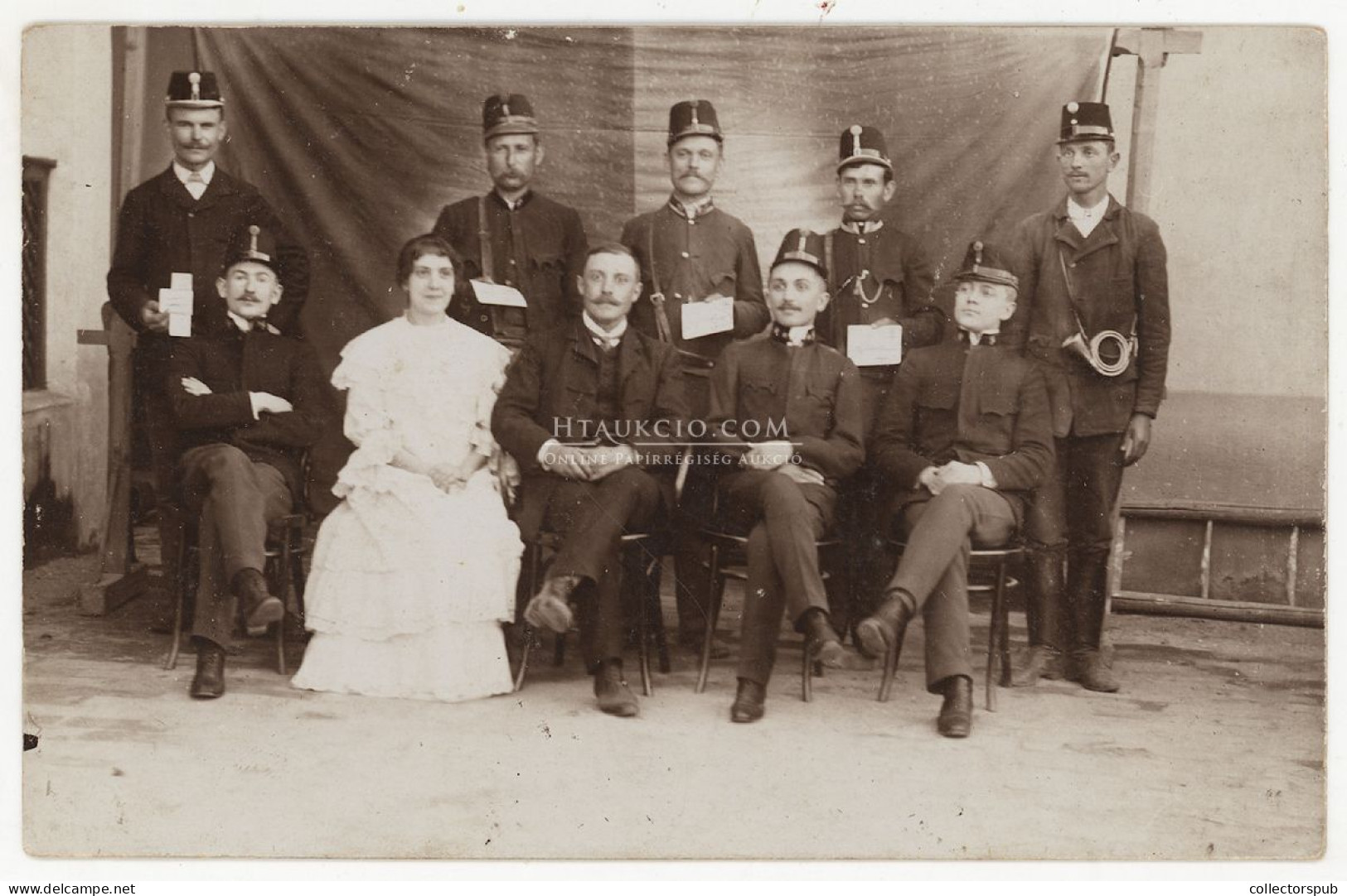 Postatisztek, fotós képeslap 1910. ca.