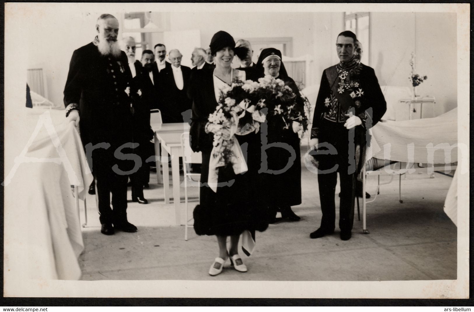 Postcard / ROYALTY / België / Belgique / Koningin Elisabeth / Mechelen / Malines / 1927 / 2 scans / vroedvrouwenschool