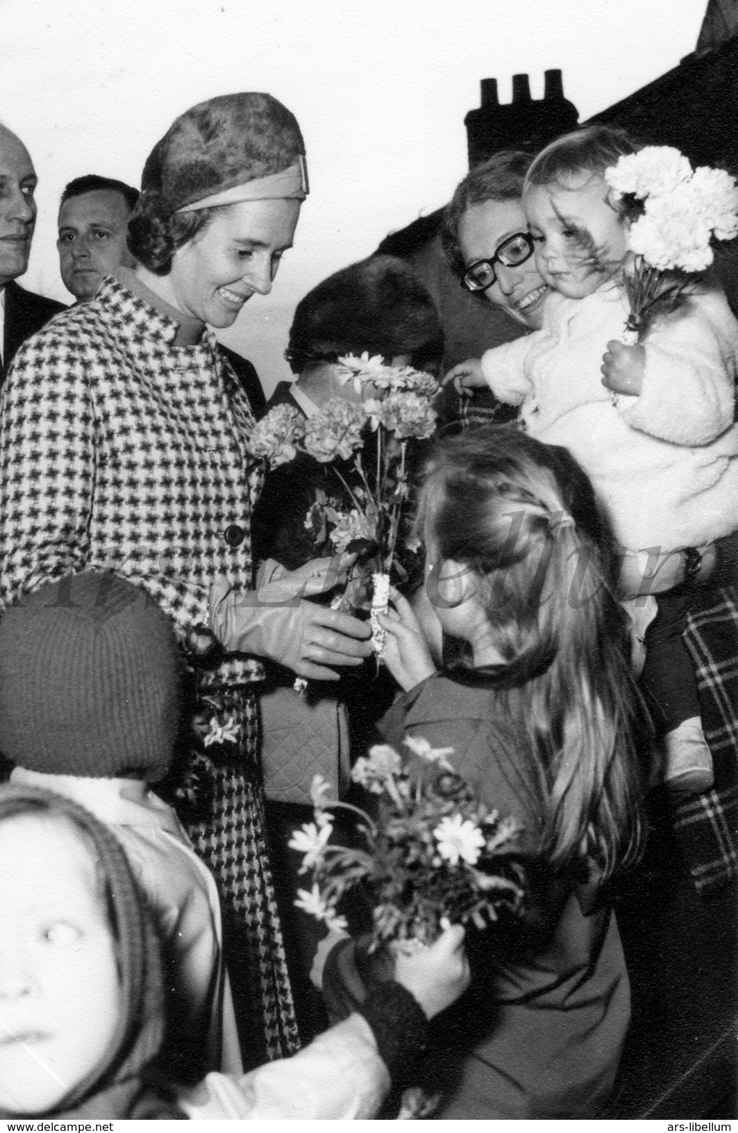 Postcard / ROYALTY / Belgium / Belgique / reine Fabiola / koningin Fabiola / Tourinnes-la-Grosse / Deurne / 1968