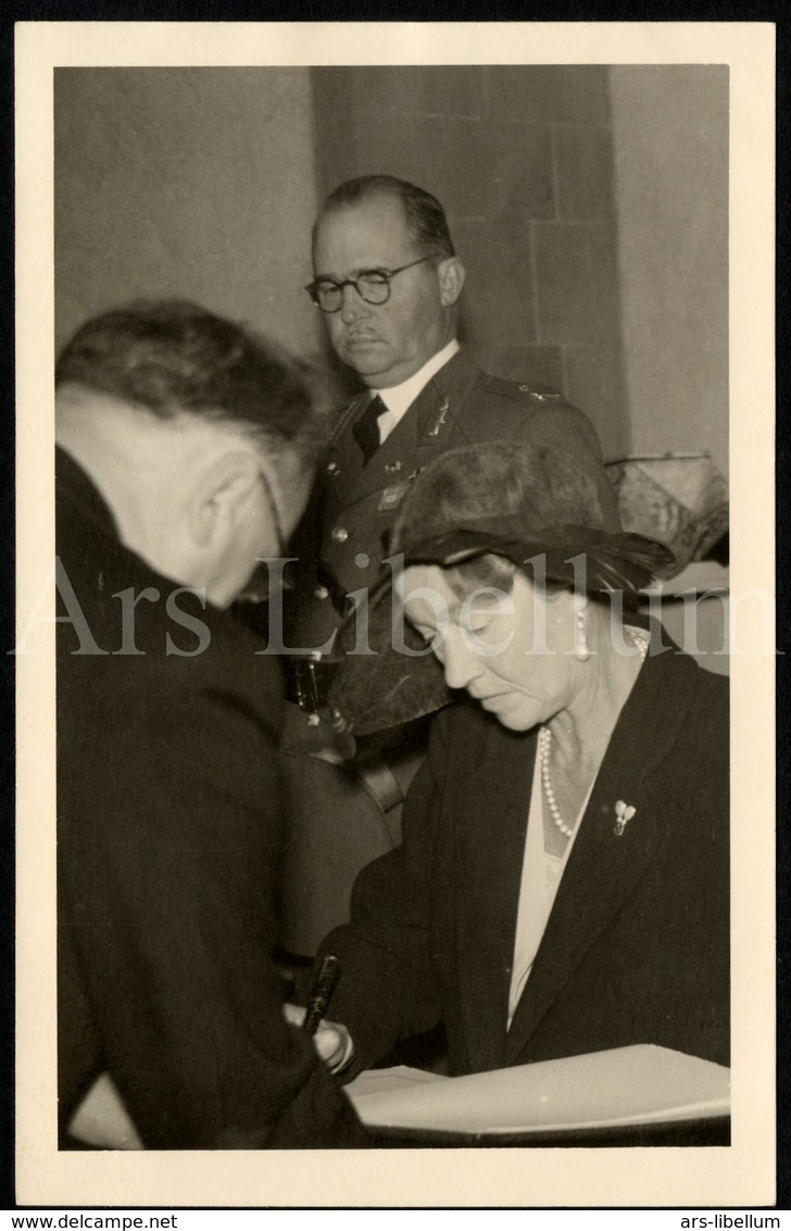 Postcard / ROYALTY / Luxembourg / Grande-duchesse Charlotte de Luxembourg / consécration basilique Echternach / 1953