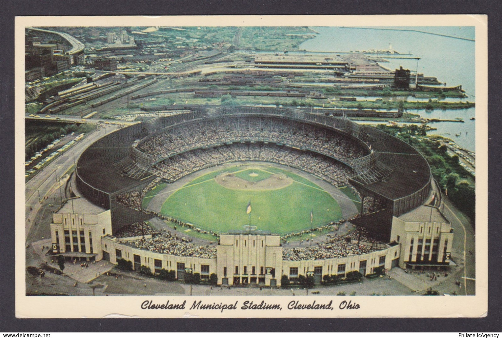 Postcard, United States, Cleveland OH, Cleveland Municipal Stadium
