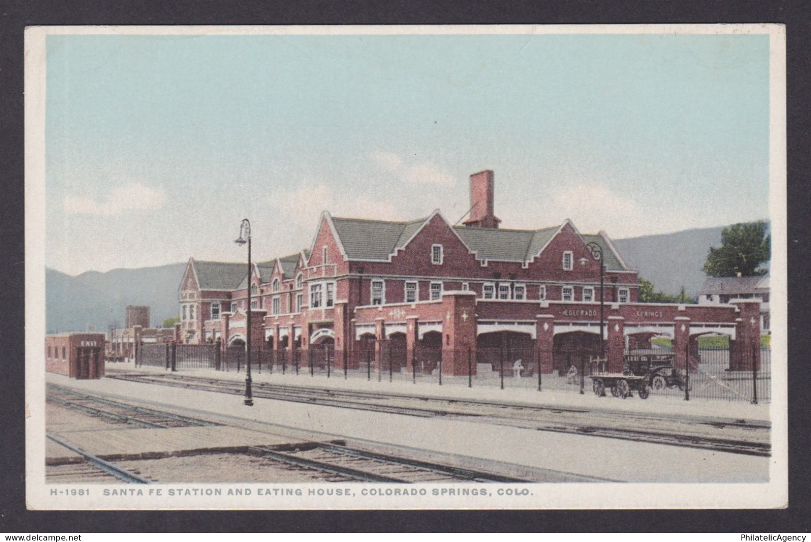 Postcard, United States, Colorado Springs CO, Santa Fe Station and Eating House
