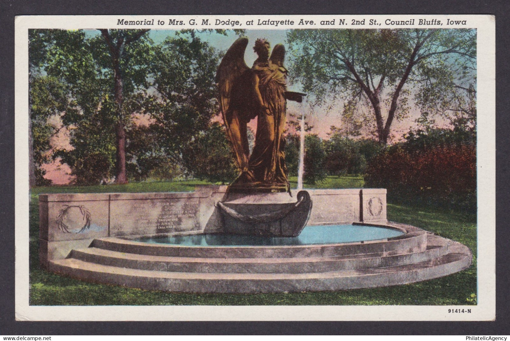 Postcard, United States, Council Bluffs IA, Memorial to Mrs. G. M. Dodge