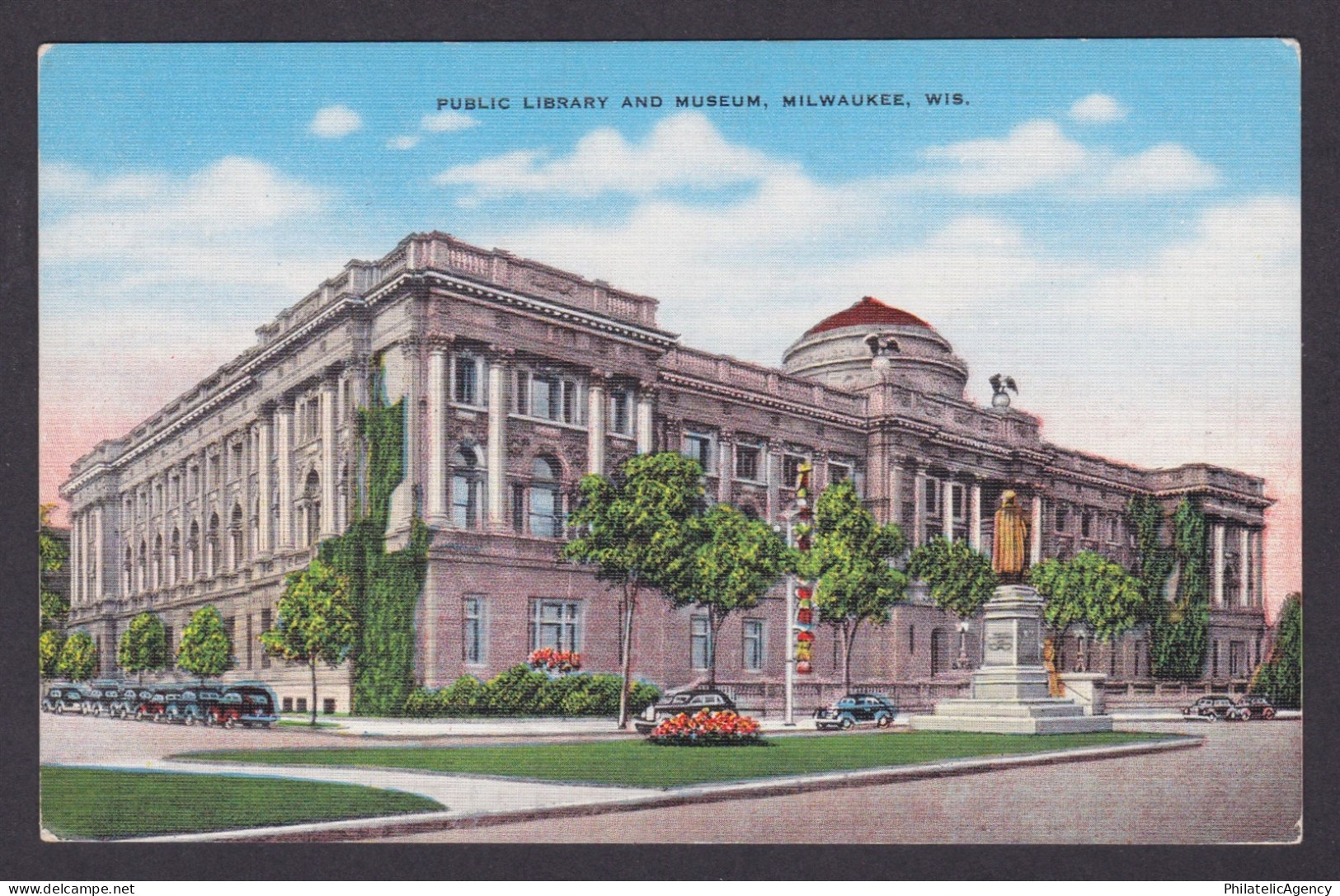 Postcard, United States, Milwaukee WI, Public Library and Museum