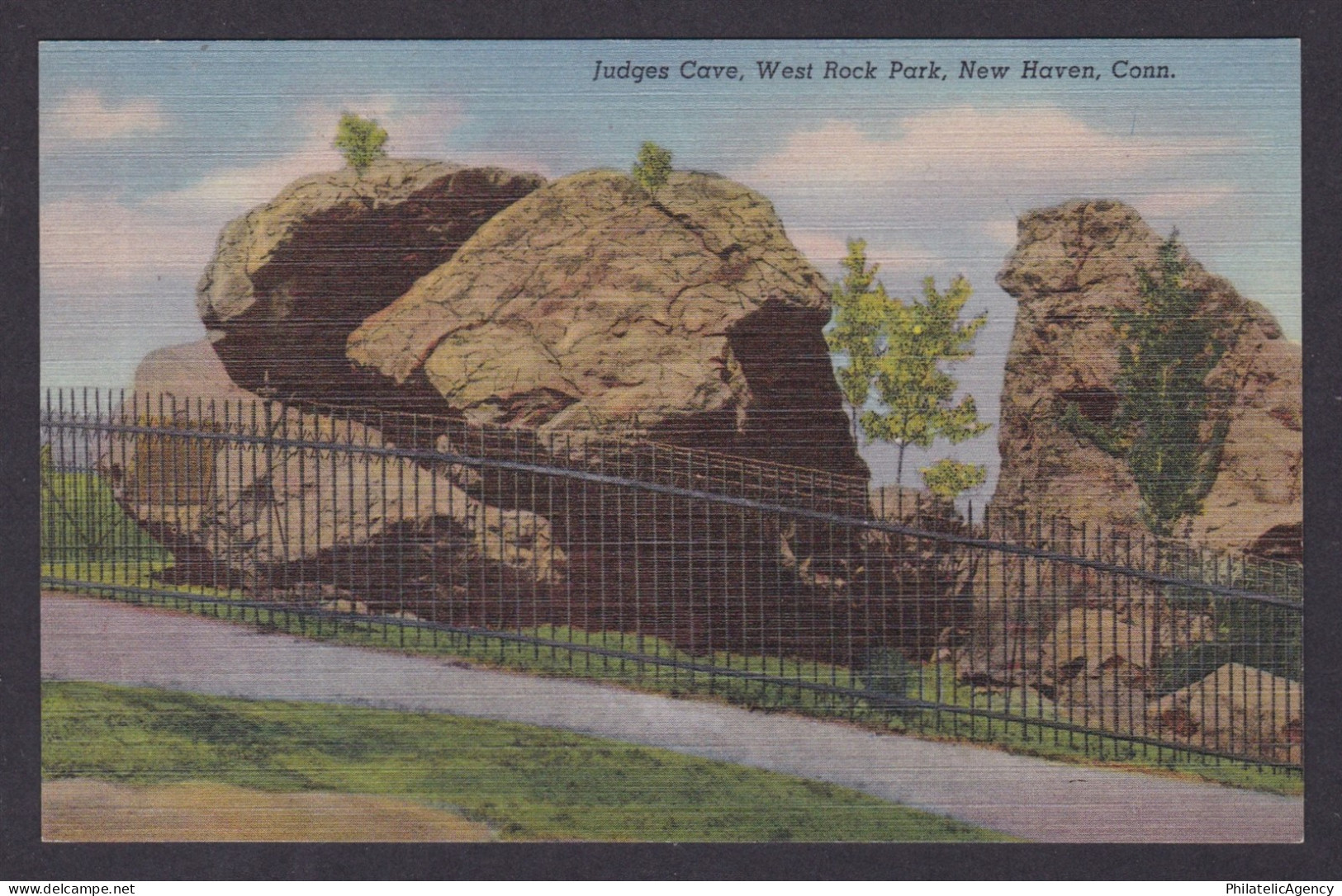 Postcard, United States, New Haven CT, Judges Cave, West Rock Park