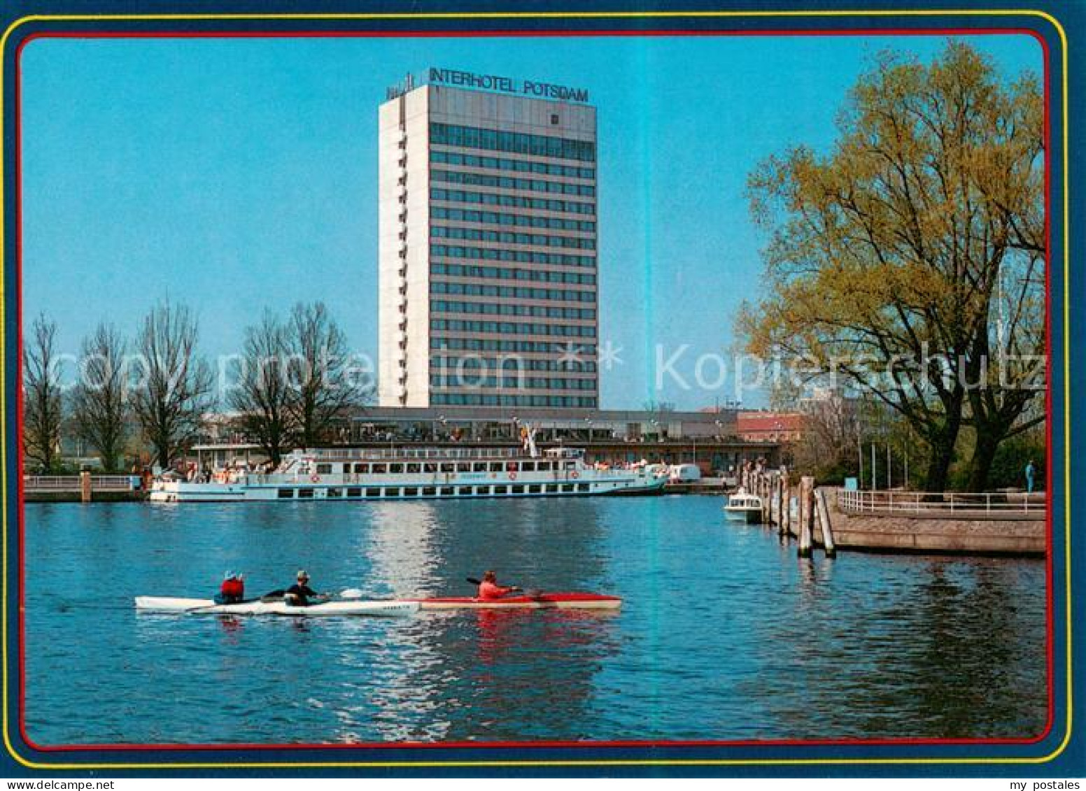 POTSDAM CITY Schiffsanlegestelle und Interhotel Potsdam