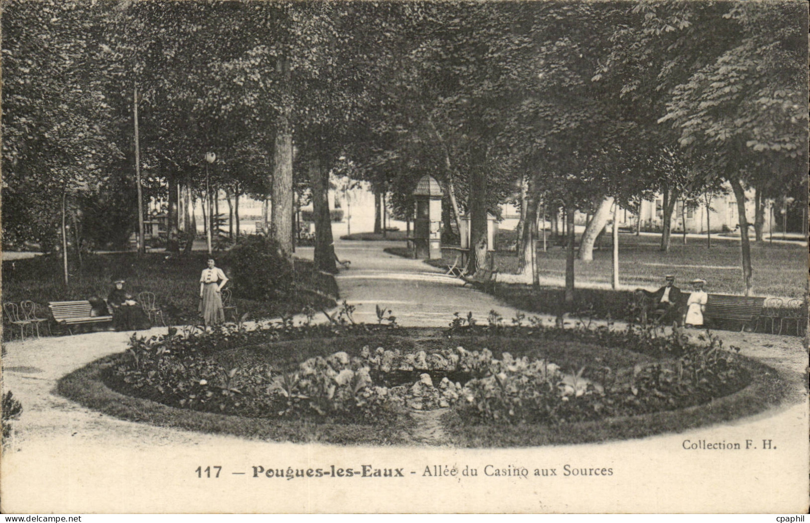 Pougues les Eaux - Allee du Casino aux Sources CPA