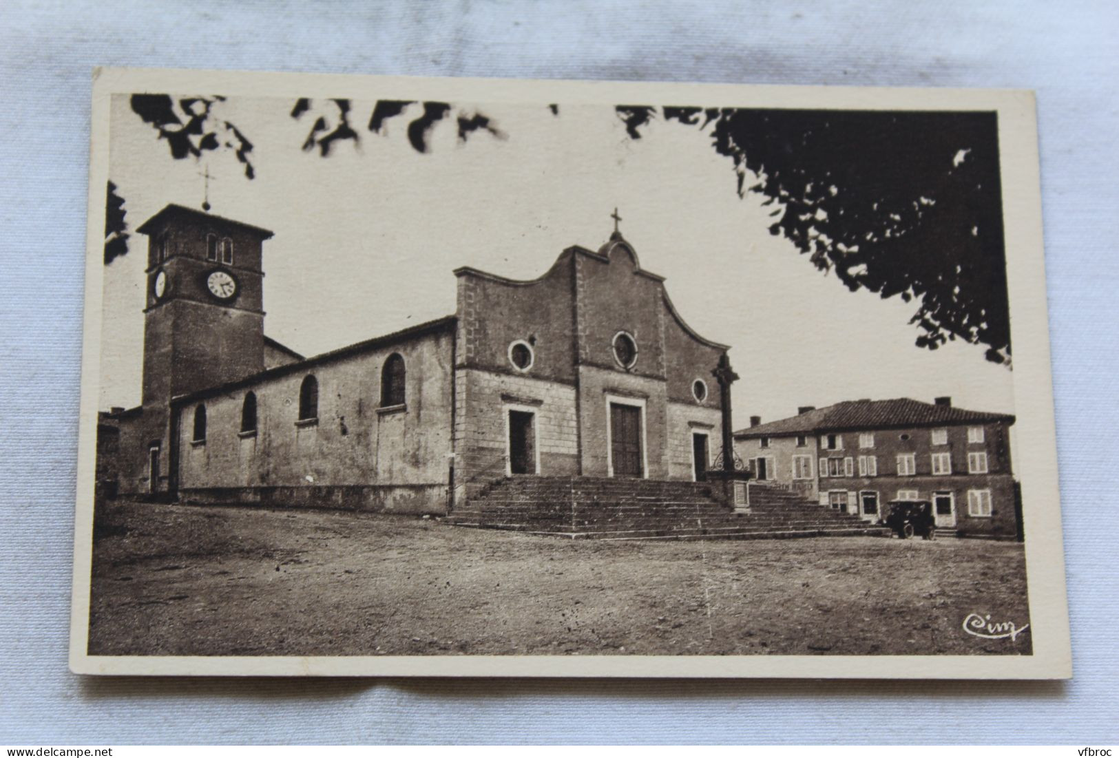 Poule, l'église, Rhône 69