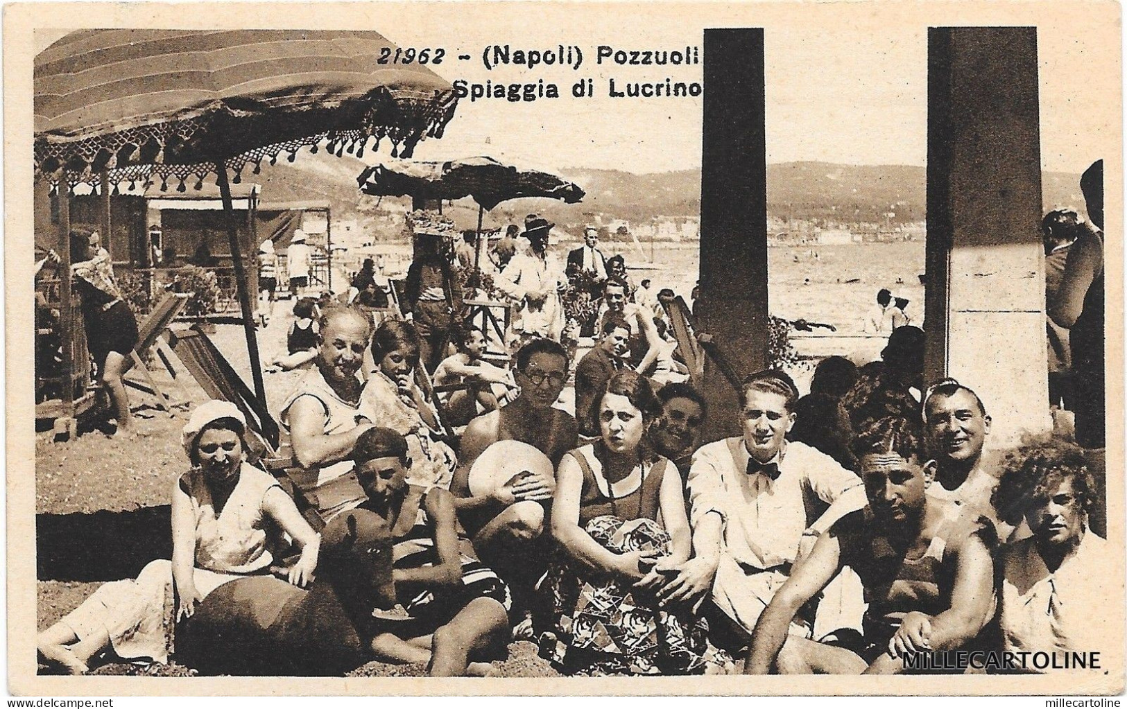 POZZUOLI - Spiaggia di Lucrino