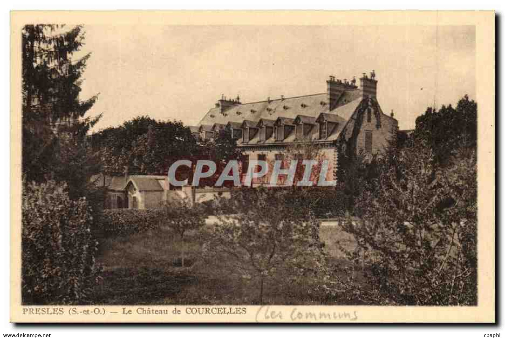 Presles CPA Chateau de Courcelles Les communs